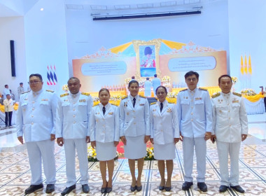 พิธีถวายเครื่องราชสักการะและวางพานพุ่ม ... พารามิเตอร์รูปภาพ 3