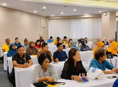 การถ่ายทอดความรู้การส่งเสริมพัฒนาอาชีพและการตลาดในโครงการส่งเสริมความรู้ความเข้าใจในเรื่องการใช้ที่ดินของรัฐ (คทช.) ... พารามิเตอร์รูปภาพ 3