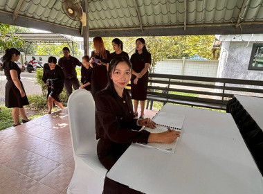 พิธีลงนามถวายความอาลัยและน้อมรำลึกในพระมหากรุณาธิคุณแด่สมเด็จพระนางเจ้าสิริกิติ์ พระบรมราชินีนาถ พระบรมราชชนนีพันปีหลวง ... พารามิเตอร์รูปภาพ 21