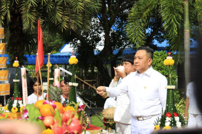 พิธีบวงสรวงพลเรือเอก พระเจ้าบรมวงศ์เธอ ... พารามิเตอร์รูปภาพ 1