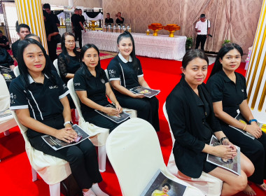 พิธีสวดพระพุทธมนต์และเจริญจิตตภาวนาอุทิศถวายพระราชกุศลแด่สมเด็จพระนางเจ้าสิริกิติ์ พระบรมราชินีนาถ พระบรมราชชนนีพันปีหลวง ... พารามิเตอร์รูปภาพ 6