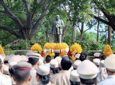 ร่วมพิธีวางพวงมาลา “รำลึก 113 ปี ... พารามิเตอร์รูปภาพ 2
