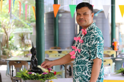 กิจกรรมสรงน้ำพระ รดน้ำดำหัว เนื่องในโอกาสวันสงกรานต์ ... พารามิเตอร์รูปภาพ 1