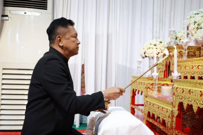 พิธีสวดพระพุทธมนต์และเจริญจิตตภาวนาอุทิศถวายพระราชกุศลแด่สมเด็จพระนางเจ้าสิริกิติ์ พระบรมราชินีนาถ พระบรมราชชนนีพันปีหลวง ... พารามิเตอร์รูปภาพ 1