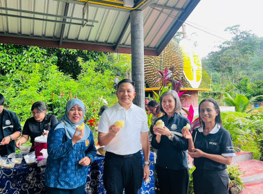 เข้าร่วมเป็นเกียรติในกิจกรรมแสดงสัญลักษณ์การเปิดฤดูกาลเก็บเกี่ยวผลผลิตทุเรียน (ตัดทุเรียนมีดแรก) ... พารามิเตอร์รูปภาพ 9
