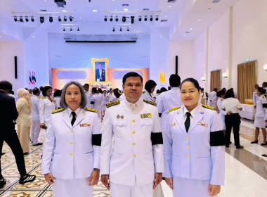 พิธีถวายเครื่องราชสักการะและวางพานพุ่ม ... พารามิเตอร์รูปภาพ 5