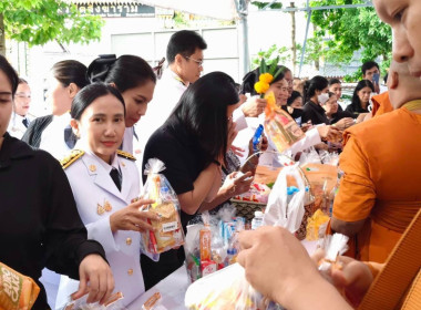 พิธีบำเพ็ญกุศลและทำบุญตักบาตร เนื่องในวาระครบ ๕๐ วัน ... พารามิเตอร์รูปภาพ 6