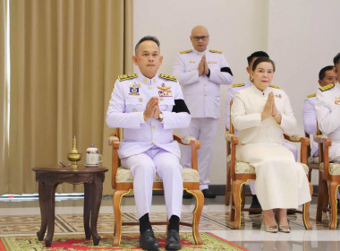 พิธีสวดพระพุทธมนต์และทำบุญตักบาตรถวายพระราชกุศล ... พารามิเตอร์รูปภาพ 1