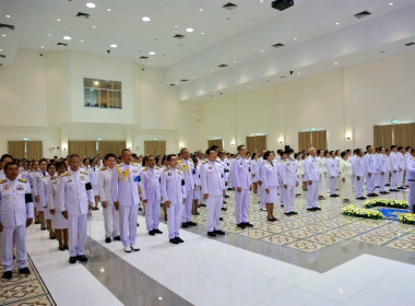 พิธีเจริญพระพุทธมนต์ทำบุญตักบาตรถวายพระราชกุศล ... พารามิเตอร์รูปภาพ 12