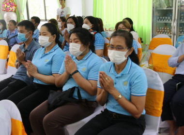 ร่วมพิธีเจริญพระพุทธมนต์และตักบาตรถวายพระกุศล ... พารามิเตอร์รูปภาพ 9