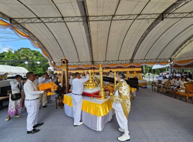 เข้าร่วมประกอบพิธีพุทธาภิเษกเสาหลักเมืองและตั้งเสาหลักเมืองจังหวัดภูเก็ต ณ ศาลหลักเมืองจังหวัดภูเก็ต (เมืองใหม่) ตำบลเทพกระษัตรี อำเภอถลาง จังหวัดภูเก็ต ... พารามิเตอร์รูปภาพ 4