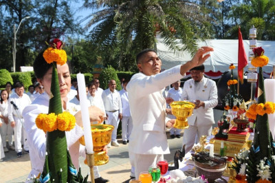 เข้าร่วมพิธีบวงสรวงพลเรือเอก พระเจ้าบรมวงศ์เธอ ... พารามิเตอร์รูปภาพ 1