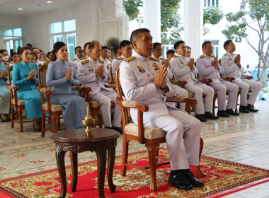 ทำบุญตักบาตรถวายพระราชกุศลและพิธีถวายพระพร พารามิเตอร์รูปภาพ 1