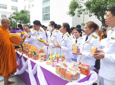 พิธีเจริญพระพุทธมนต์และพิธีทำบุญตักบาตรถวายพระราชกุศล ณ ... พารามิเตอร์รูปภาพ 5