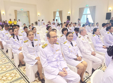 พิธีเจริญพระพุทธมนต์และพิธีทำบุญตักบาตรถวายพระราชกุศล ณ ... พารามิเตอร์รูปภาพ 9