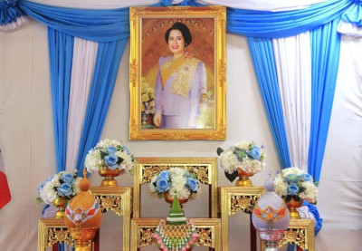 เข้าร่วมพิธีเจริญพระพุทธมนต์สมโภชพระพุทธรูปสำคัญประจำจังหวัด เฉลิมพระเกียรติสมเด็จพระนางเจ้าสิริกิติ์ พระบรมราชินีนาถ พระบรมราชชนนีพันปีหลวง เนื่องในโอกาสวันเฉลิมพระชนมพรรษา 92 พรรษา 12 สิงหาคม ... พารามิเตอร์รูปภาพ 1