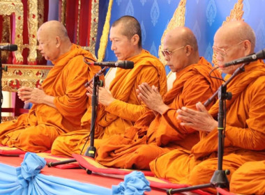 ร่วมพิธีเจริญพระพุทธมนต์และทำบุญตักบาตรถวายพระราชกุศล ... พารามิเตอร์รูปภาพ 2